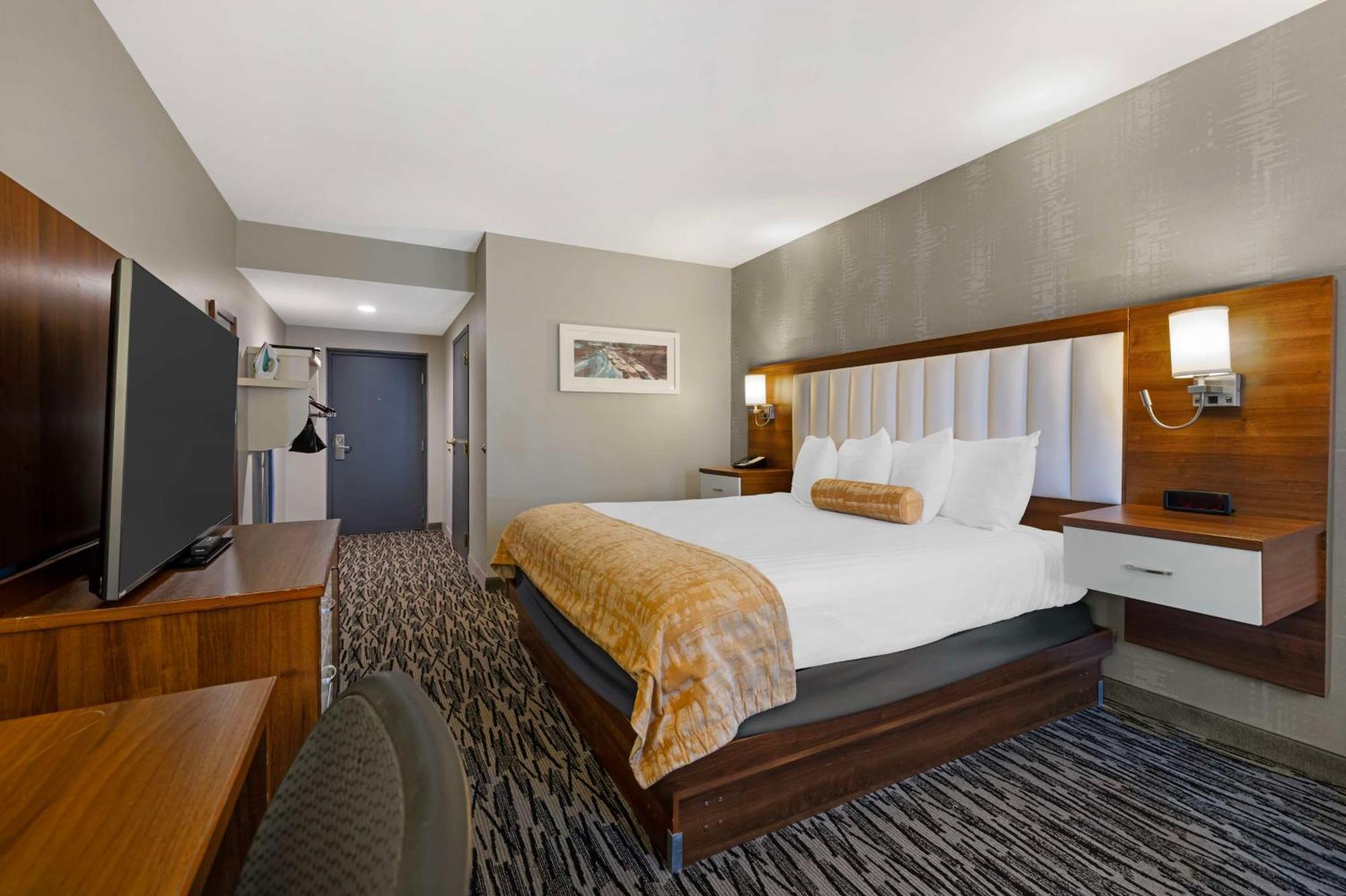 Best Western On The Avenue Buffalo Exterior photo