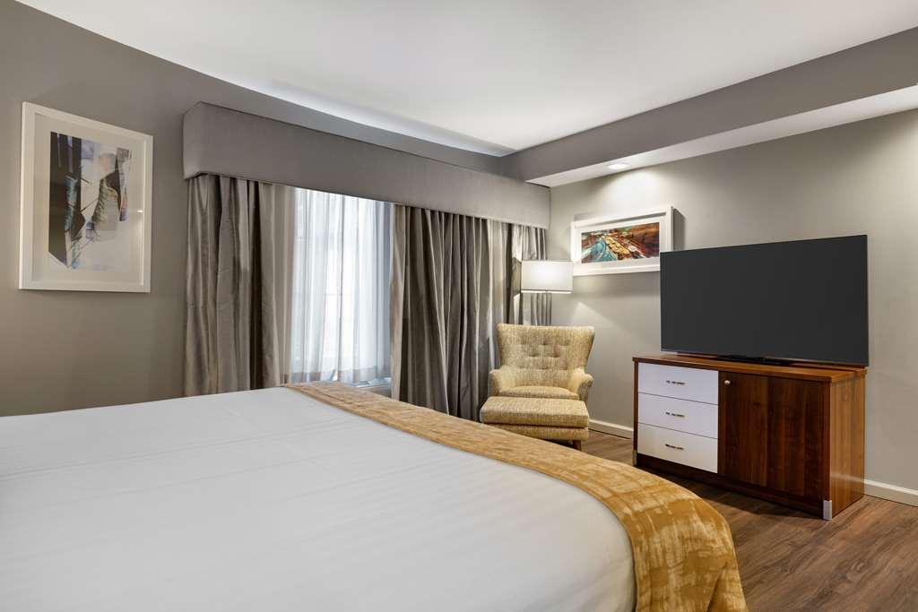 Best Western On The Avenue Buffalo Room photo
