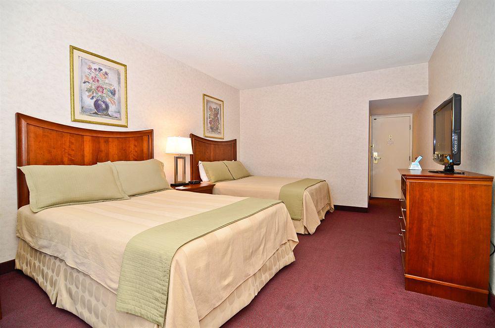 Best Western On The Avenue Buffalo Exterior photo